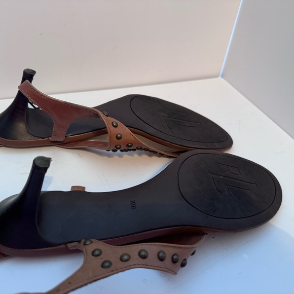 Beautiful tan leather Ralph Lauren, size 10, 3 inch  heel  sandal. - Picture 8 of 8